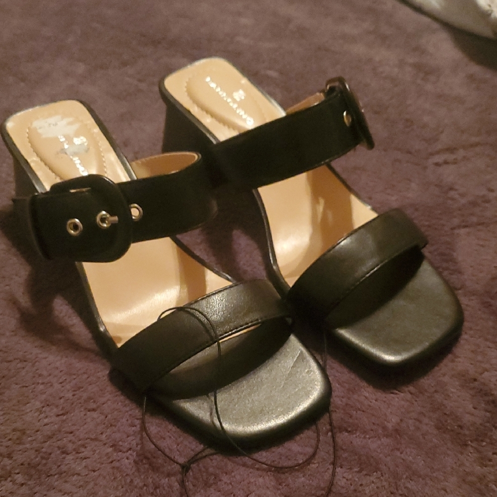 Bandolino Black Mules & Clogs with Chunky Block Heel
